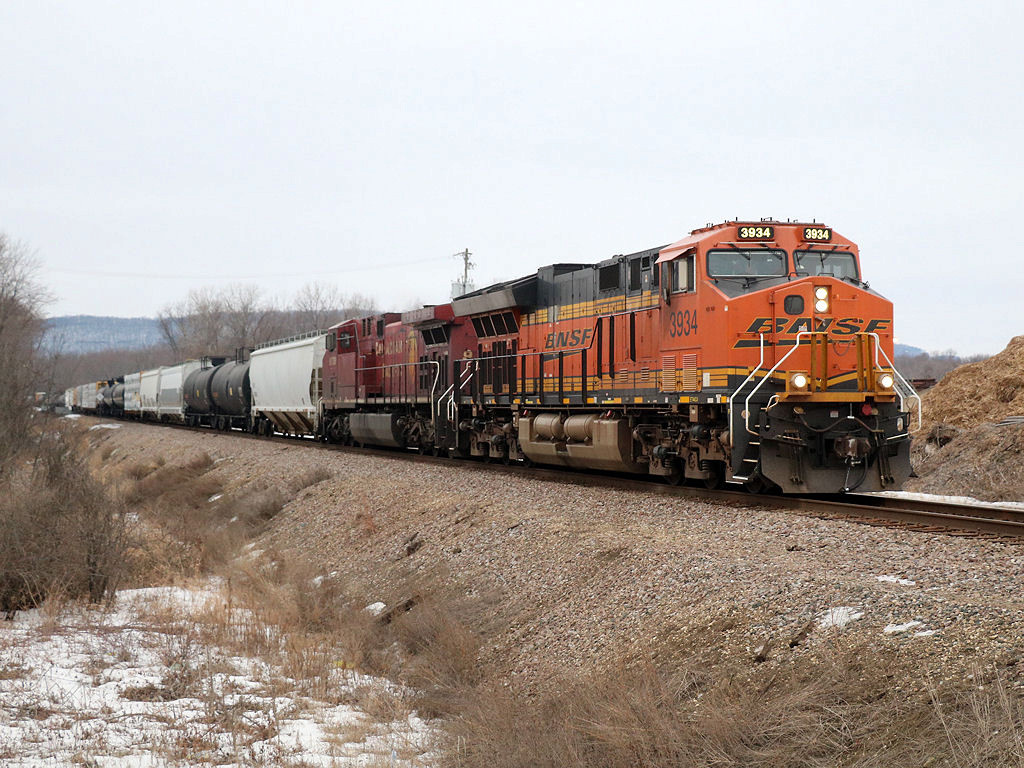 BNSF 3934